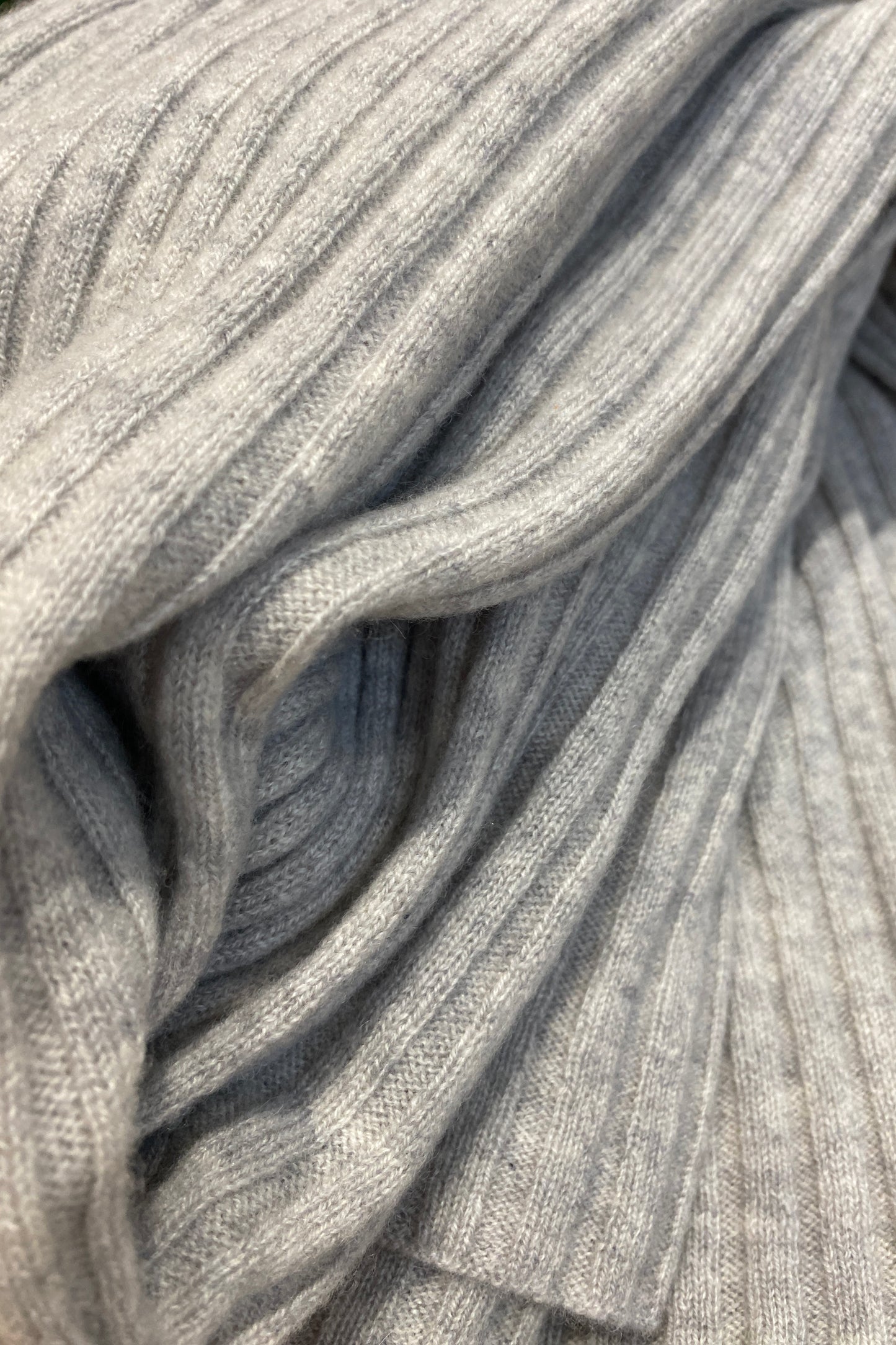 CASHMERE RIBBED STOLE